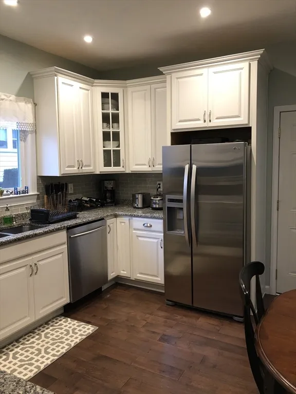 2 bed, 1 bath apartment for rent at 21 Garland Unit 1, Malden