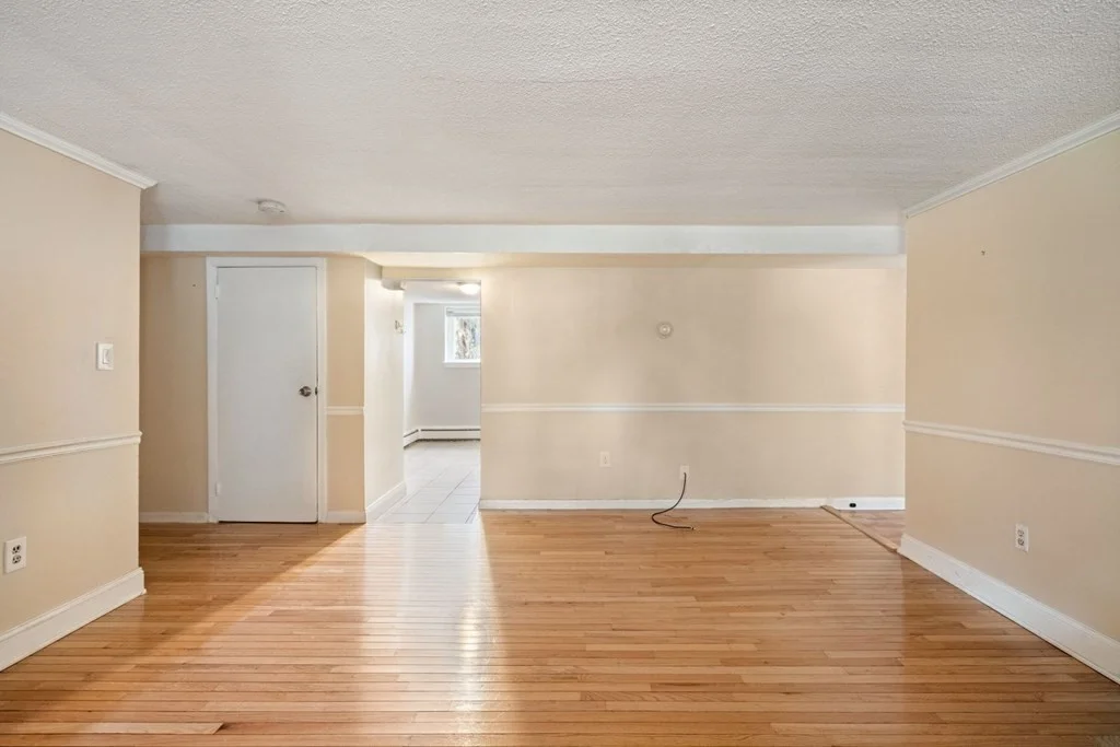 2 bed, 1 bath apartment for rent at 21 Gates St Unit 1, West Roxbury — photo 6 of 18