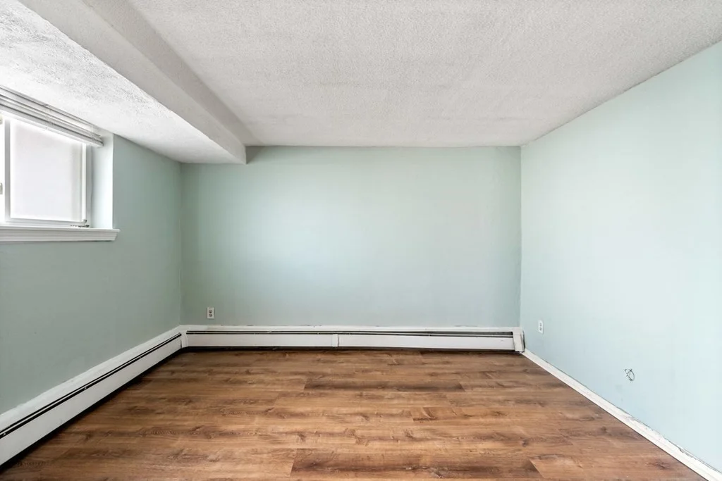 2 bed, 1 bath apartment for rent at 21 Gates St Unit 1, West Roxbury — photo 14 of 18