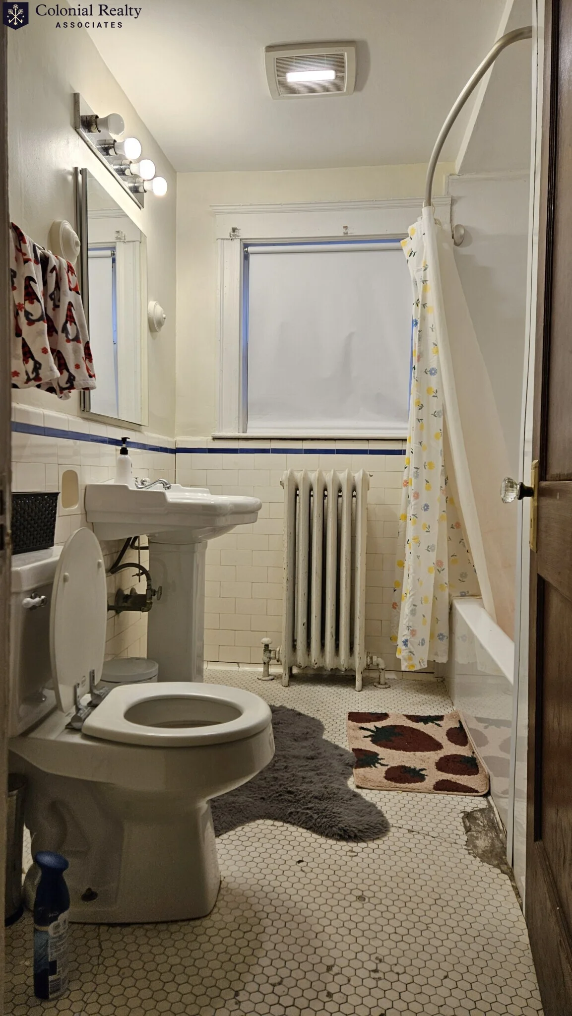 3 bed, 1 bath apartment for rent at 21 Gerald Unit 11, Brighton — photo 8 of 10