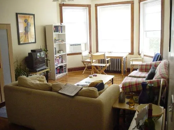 3 bed, 2 bath apartment for rent at 21 Gibbs St Unit 2, North Brookline — photo 18 of 26