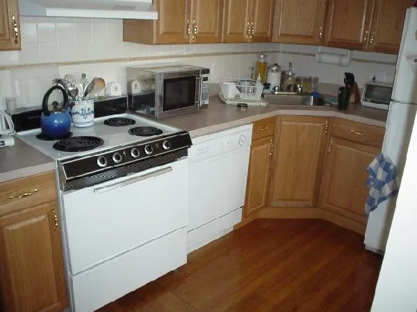 3 bed, 2 bath apartment for rent at 21 Gibbs St Unit 2, North Brookline — photo 17 of 26