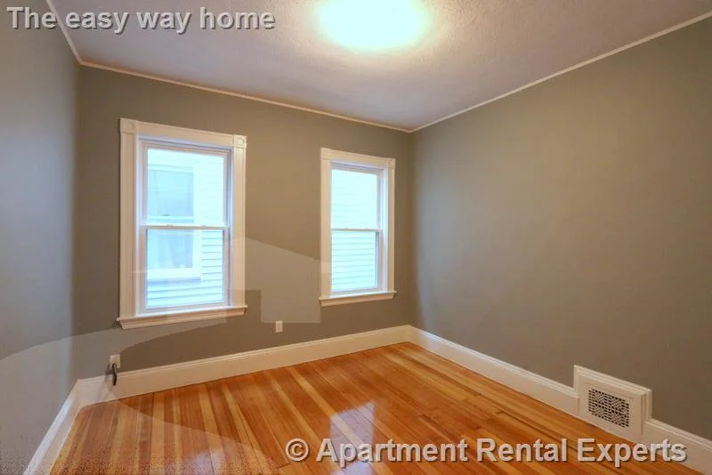 4 bed, 1 bath apartment for rent at 21 Granite St Unit 2, Union Square — photo 6 of 15