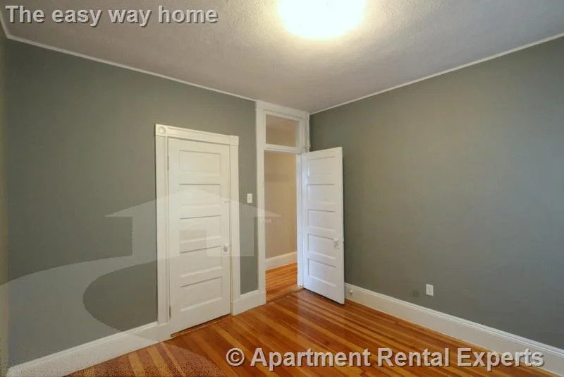 4 bed, 1 bath apartment for rent at 21 Granite St Unit 2, Union Square — photo 7 of 15