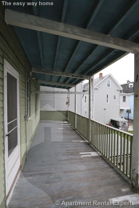 4 bed, 1 bath apartment for rent at 21 Granite St Unit 2, Union Square — photo 14 of 15