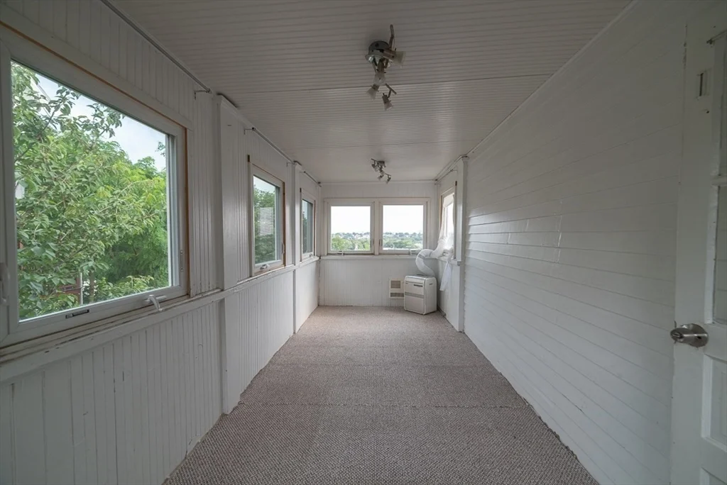 2 bed, 1 bath apartment for rent at 21 Granville Ave Unit 2, Maplewood — photo 8 of 9