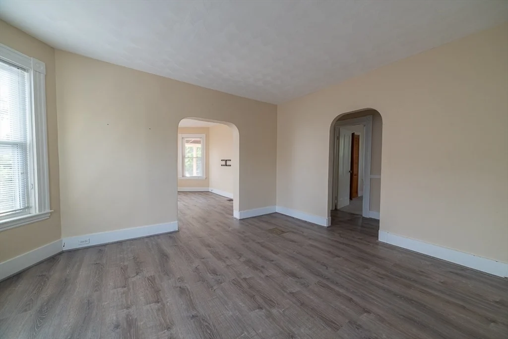 2 bed, 1 bath apartment for rent at 21 Granville Ave Unit 2, Maplewood — photo 4 of 9