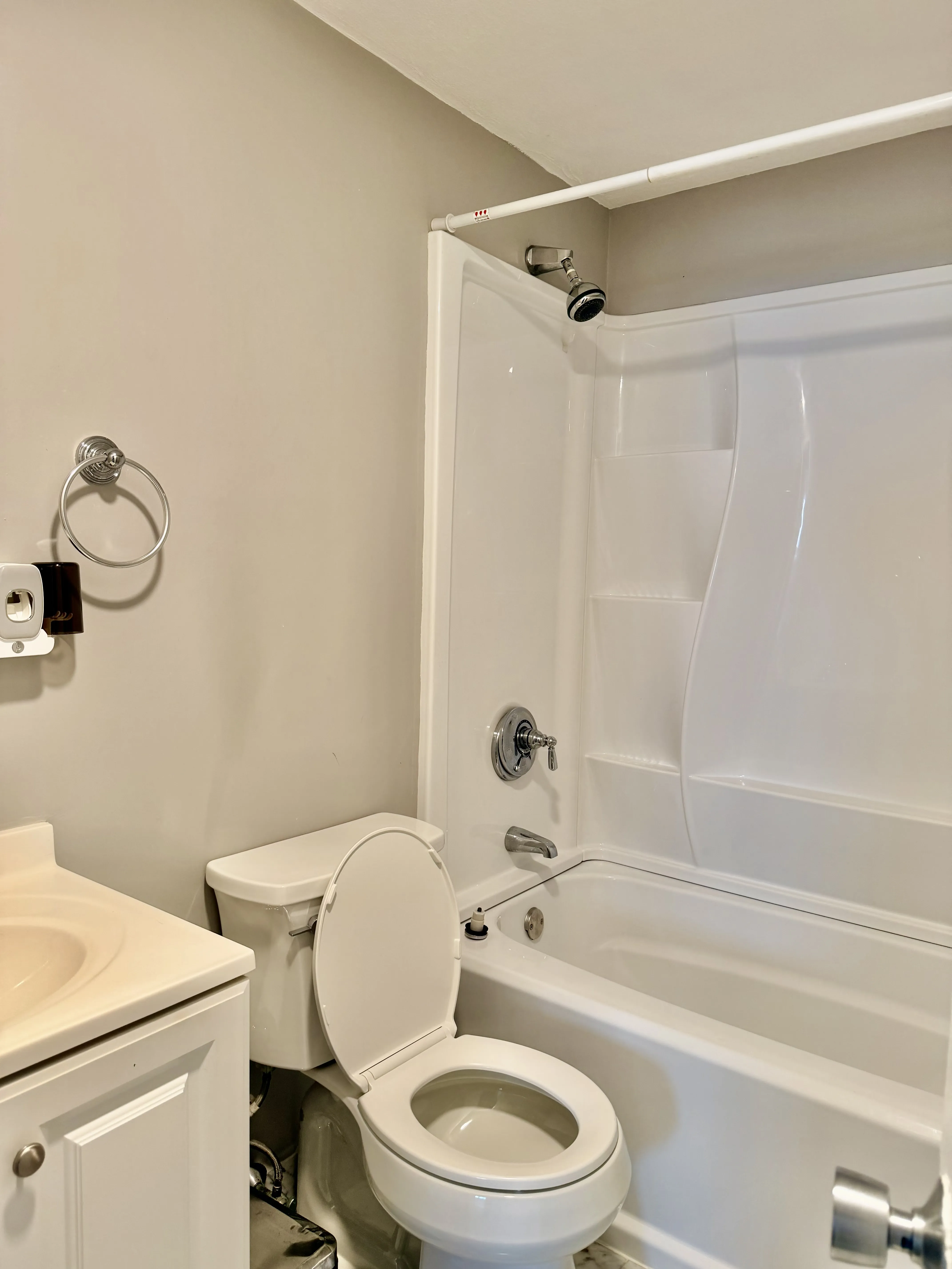 2 bed, 1 bath apartment for rent at 21 Greenwood St Unit 1, Melrose — photo 6 of 14