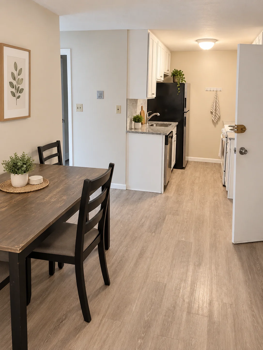 2 bed, 1 bath apartment for rent at 21 Greenwood St Unit 2, Melrose — photo 1 of 6