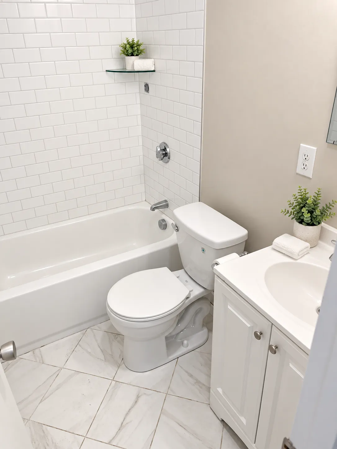 2 bed, 1 bath apartment for rent at 21 Greenwood St Unit 2, Melrose — photo 4 of 6
