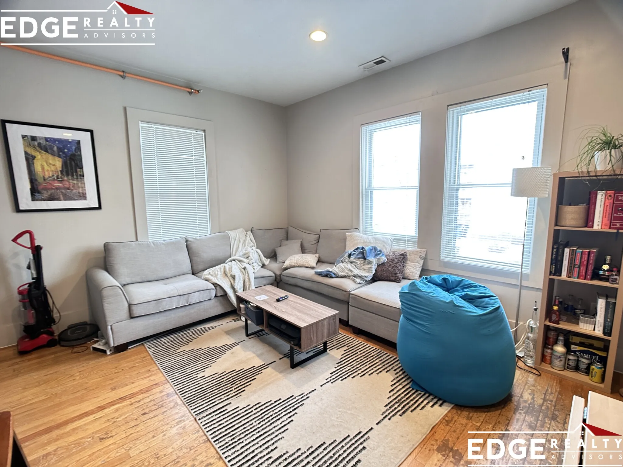 5 bed, 2 bath apartment for rent at 21 Greylock Rd Unit 1, Allston — photo 2 of 11