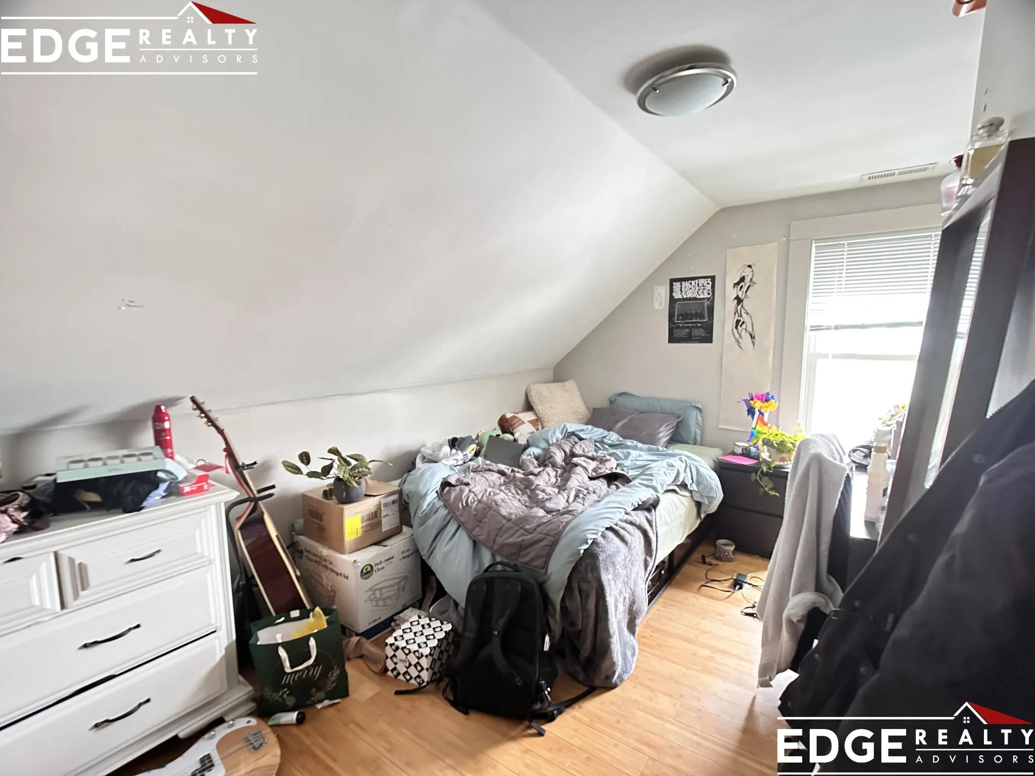 5 bed, 2 bath apartment for rent at 21 Greylock Rd Unit N/A, Allston — photo 6 of 11