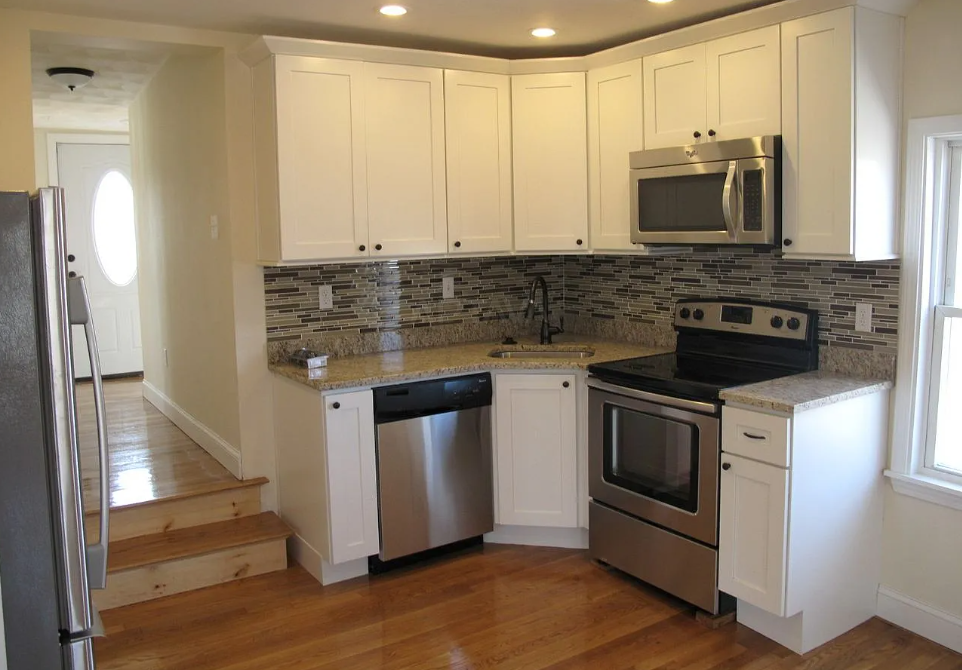 3 bed, 2 bath apartment for rent at 21 Hall St Unit 2, Medford