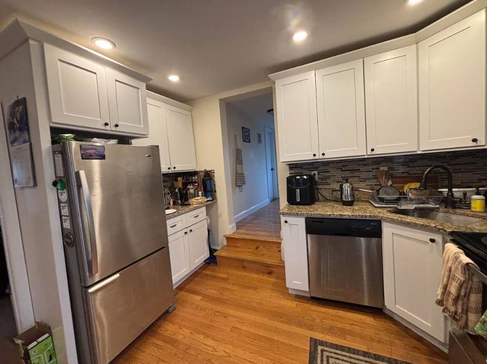 3 bed, 2 bath apartment for rent at 21 Hall St Unit 2, Medford — photo 2 of 22