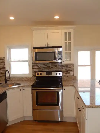 3 bed, 2 bath apartment for rent at 21 Hall St Unit 2, Medford — photo 5 of 22