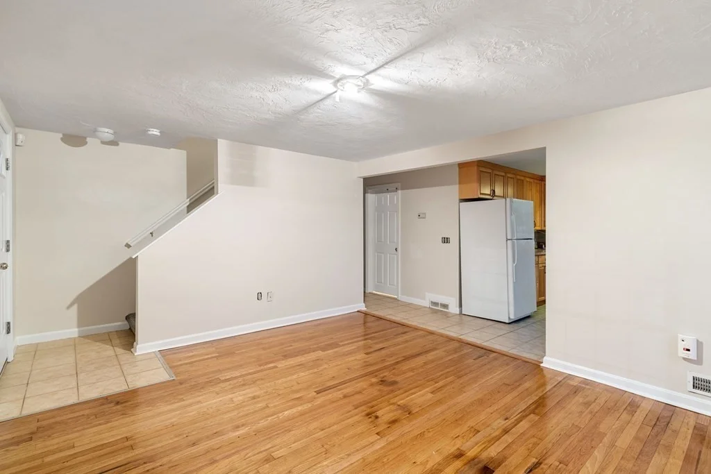4 bed, 1 bath apartment for rent at 21 Halliden St Unit 21, Stoughton — photo 5 of 13