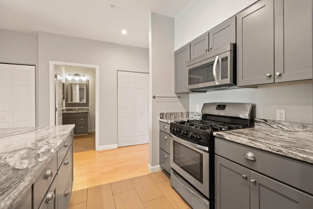 1 bed, 1 bath apartment for rent at 21 Hampshire Rd Unit 212, West Methuen — photo 3 of 36