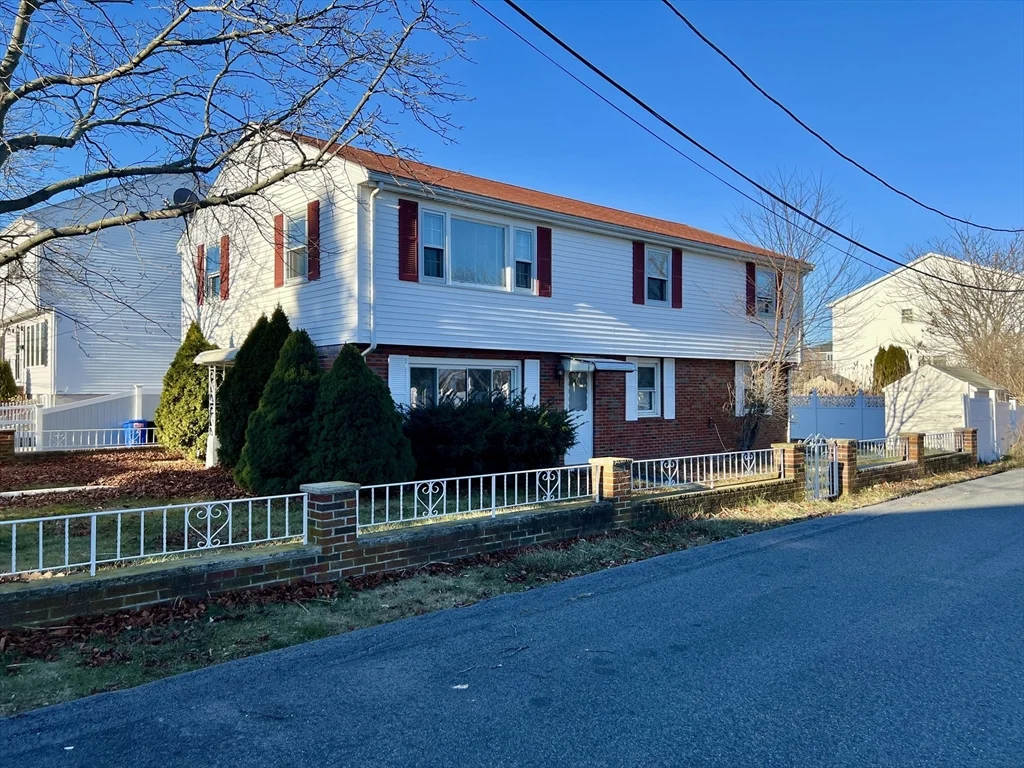 3 bed, 2 bath apartment for rent at 21 Harlow, Saugus — photo 20 of 21