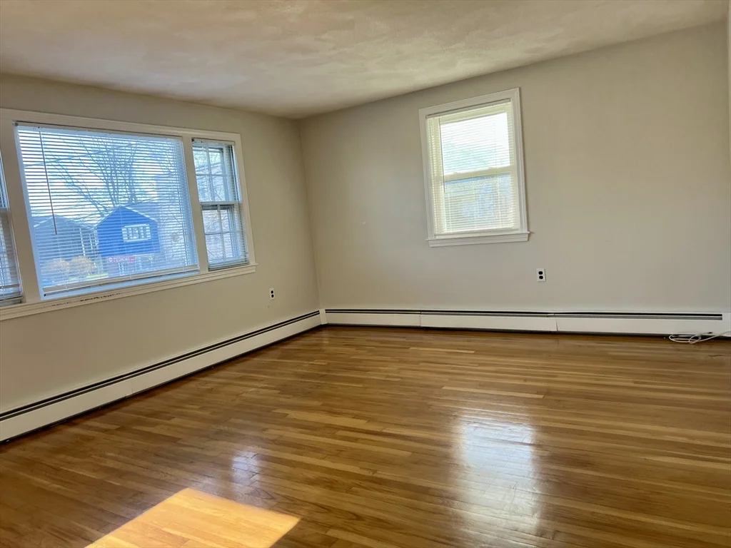 3 bed, 2 bath apartment for rent at 21 Harlow, Saugus — photo 10 of 21