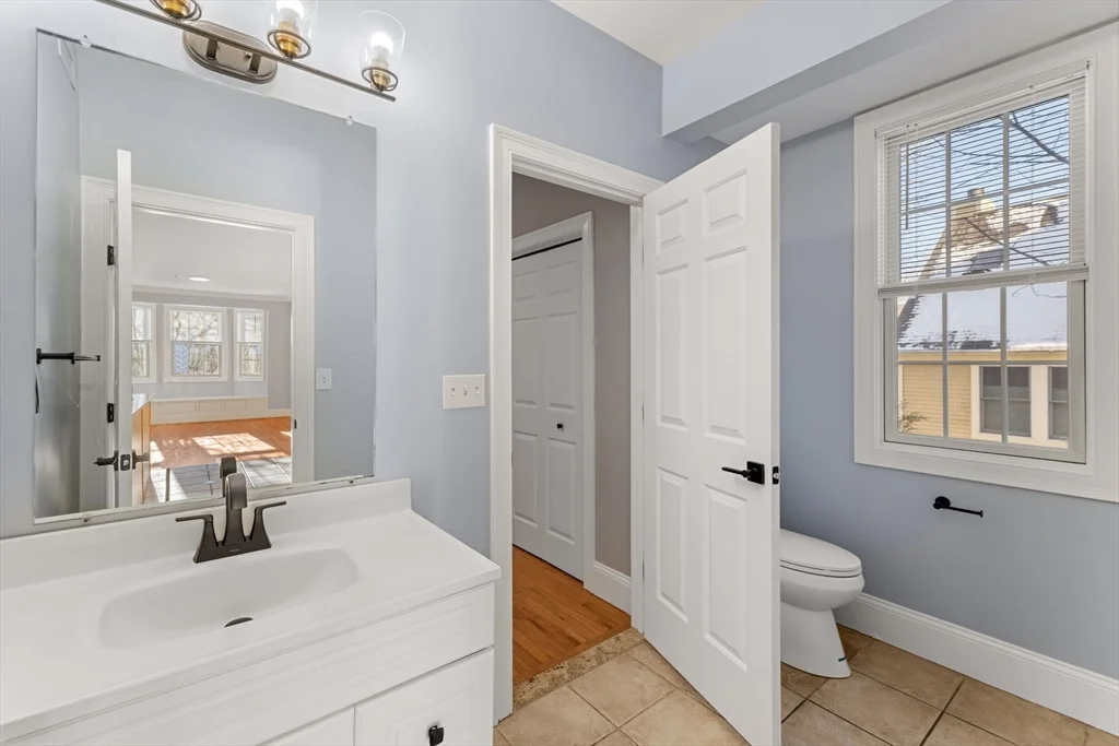 2 bed, 2 bath apartment for rent at 21 Harris St Unit 2, Ward Two — photo 8 of 15