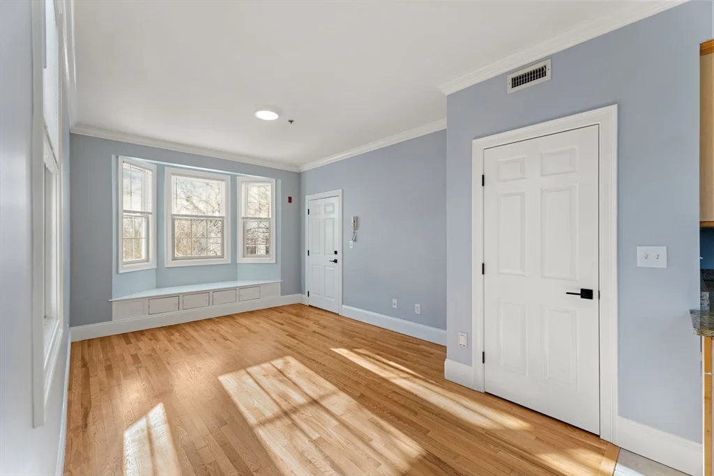 2 bed, 2 bath apartment for rent at 21 Harris St Unit 2, Ward Two — photo 2 of 15