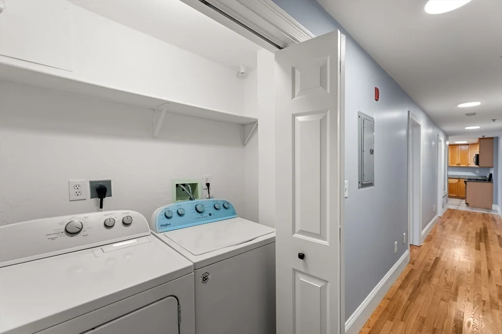2 bed, 2 bath apartment for rent at 21 Harris St Unit 2, Ward Two — photo 11 of 15