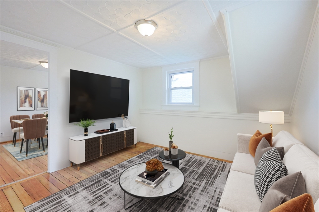 3 bed, 1 bath apartment for rent at 21 Harris Unit 3, Peabody — photo 2 of 17