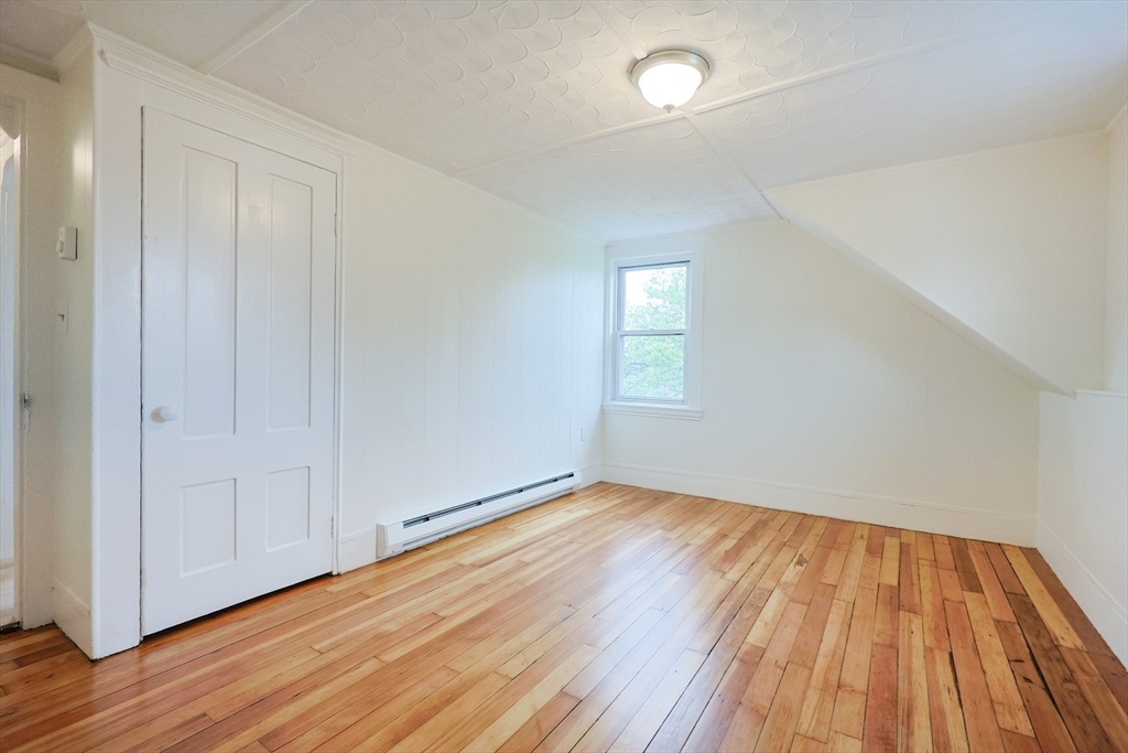 3 bed, 1 bath apartment for rent at 21 Harris Unit 3, Peabody — photo 11 of 17
