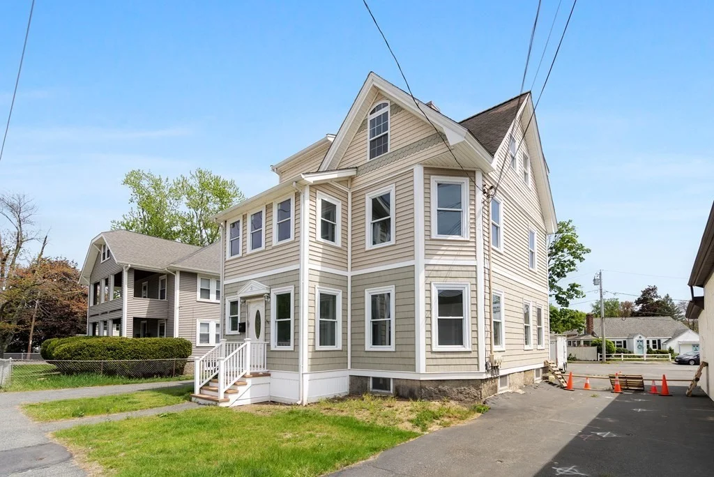 2 bed, 1 bath apartment for rent at 21 Hartford St Unit 1, Framingham