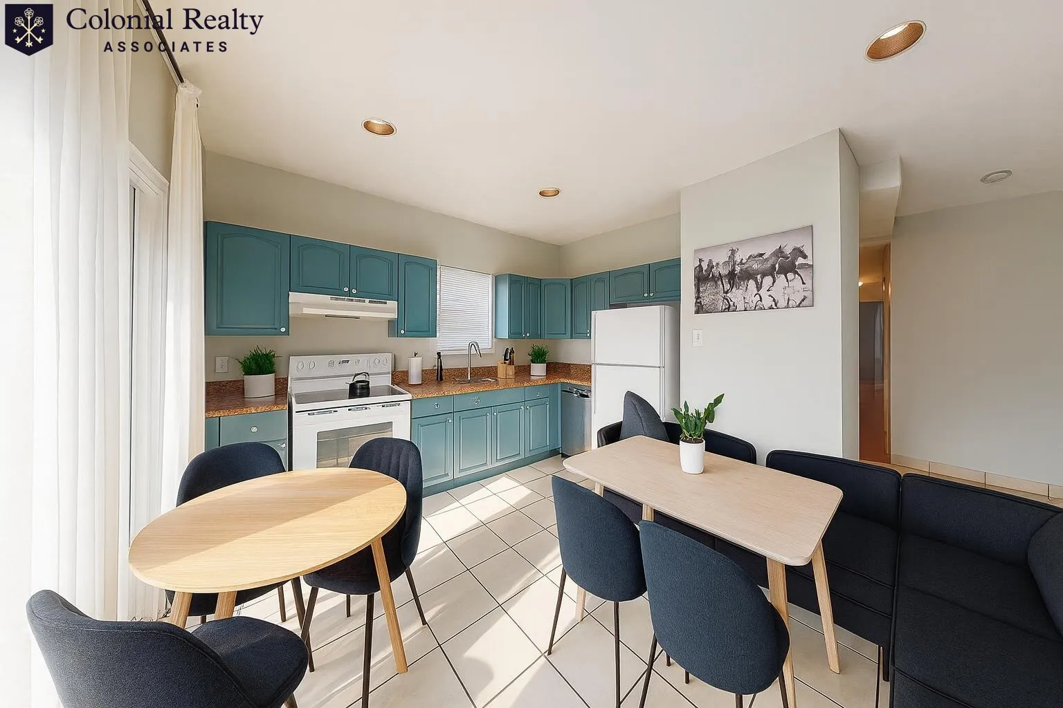 4 bed, 2 bath apartment for rent at 21 Highgate St Unit 21, Allston — photo 9 of 17