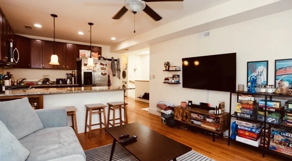3 bed, 2 bath apartment for rent at 21 Highland Park Ave Unit 2, Roxbury — photo 9 of 25