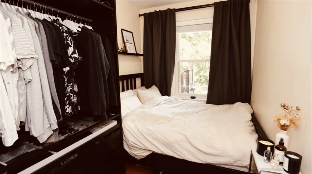 3 bed, 2 bath apartment for rent at 21 Highland Park Ave Unit 2, Roxbury — photo 11 of 25