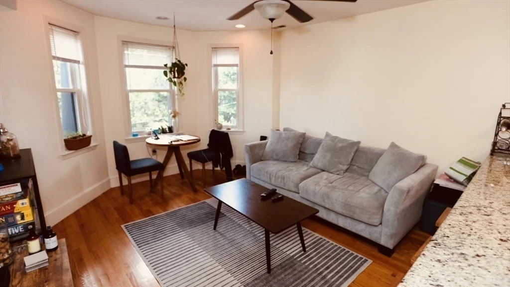3 bed, 2 bath apartment for rent at 21 Highland Park Ave Unit 2, Roxbury — photo 2 of 25