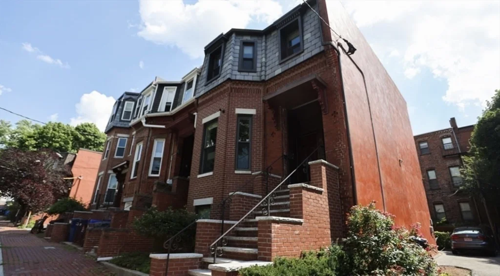 3 bed, 2 bath apartment for rent at 21 Highland Park Ave Unit 2, Roxbury — photo 25 of 25
