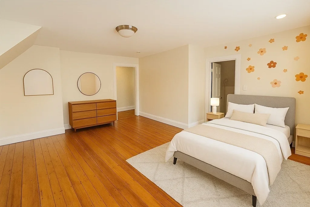 4 bed, 2 bath apartment for rent at 21 Highland St , Unit 2, Mission Hill — photo 5 of 8