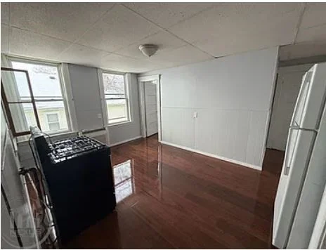 4 bed, 1 bath apartment for rent at 21 Hitchcock Rd Unit 3, Webster Square — photo 11 of 33