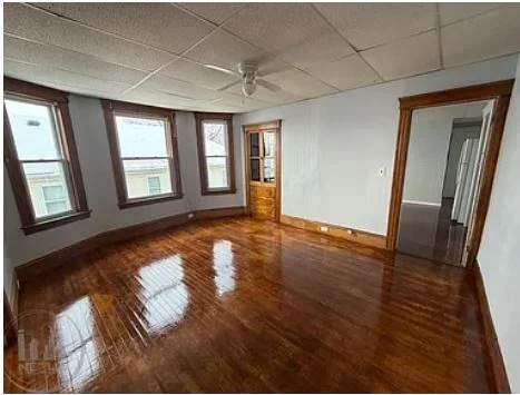 4 bed, 1 bath apartment for rent at 21 Hitchcock Rd Unit 3, Webster Square — photo 2 of 33