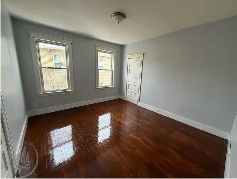 4 bed, 1 bath apartment for rent at 21 Hitchcock Rd Unit 3, Webster Square — photo 13 of 33