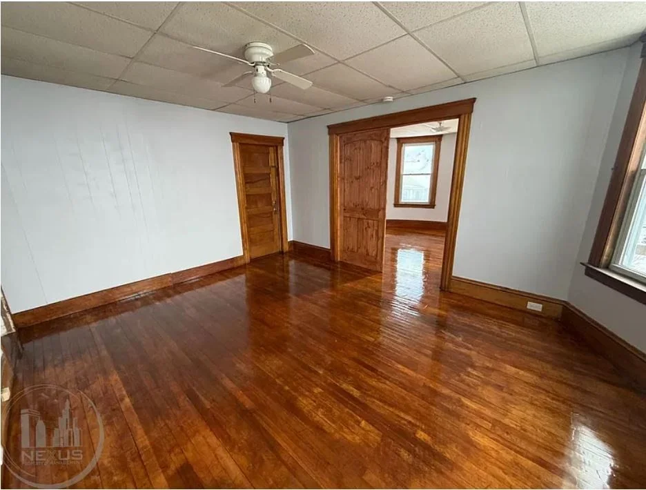 4 bed, 1 bath apartment for rent at 21 Hitchcock Rd Unit 3, Webster Square — photo 3 of 33