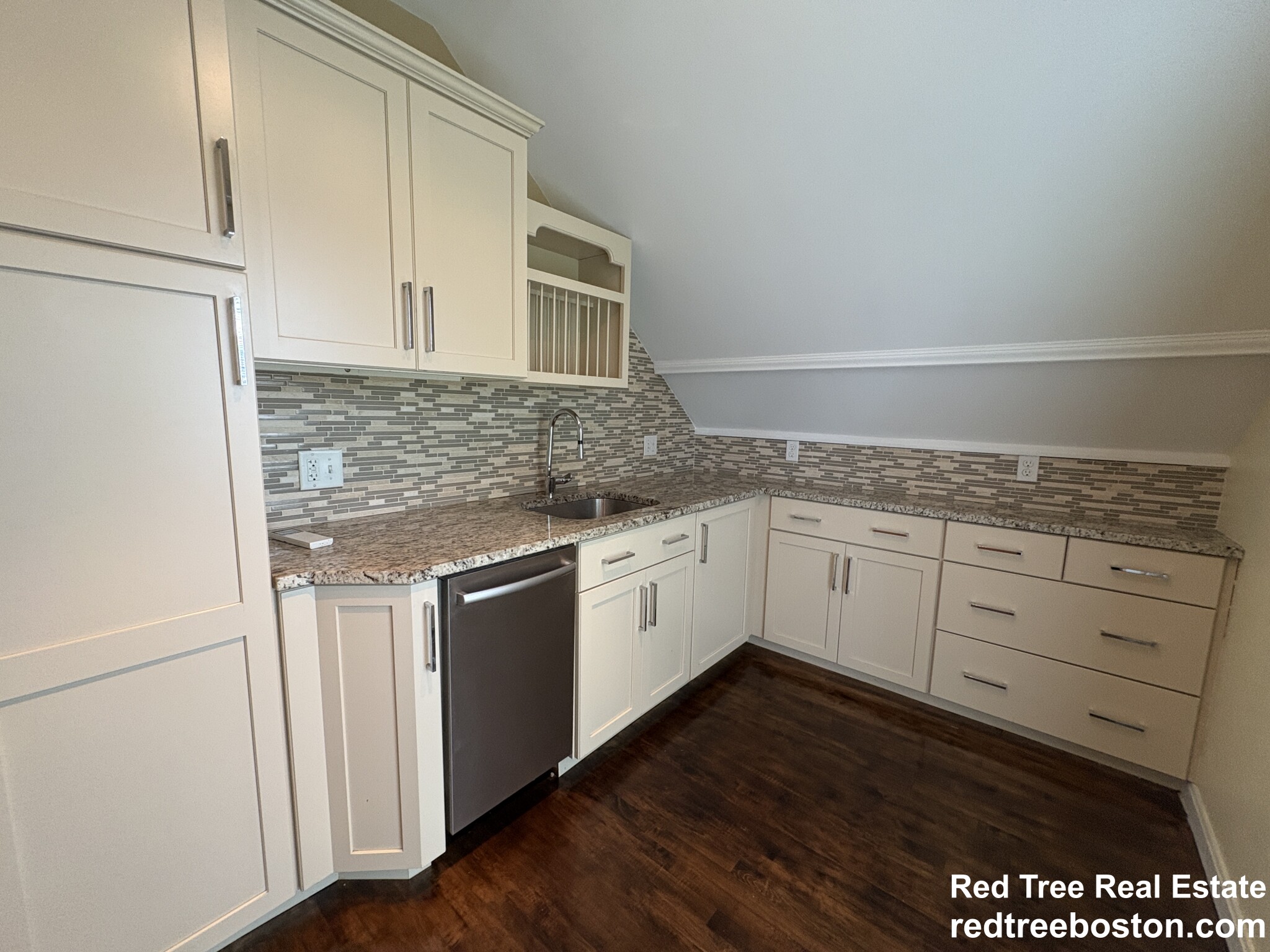 1 bed, 1 bath apartment for rent at 21 Holton St Unit 3, Allston — photo 7 of 19