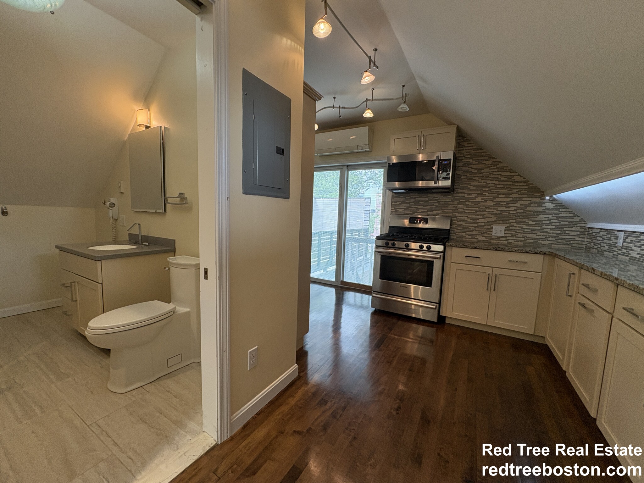 1 bed, 1 bath apartment for rent at 21 Holton St Unit 3, Allston — photo 10 of 19