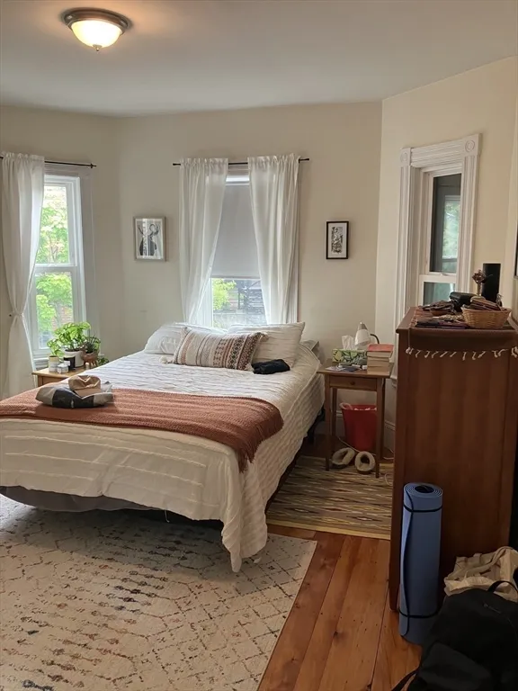 3 bed, 1 bath apartment for rent at 21 Howard St Unit 2, Davis Square — photo 6 of 15