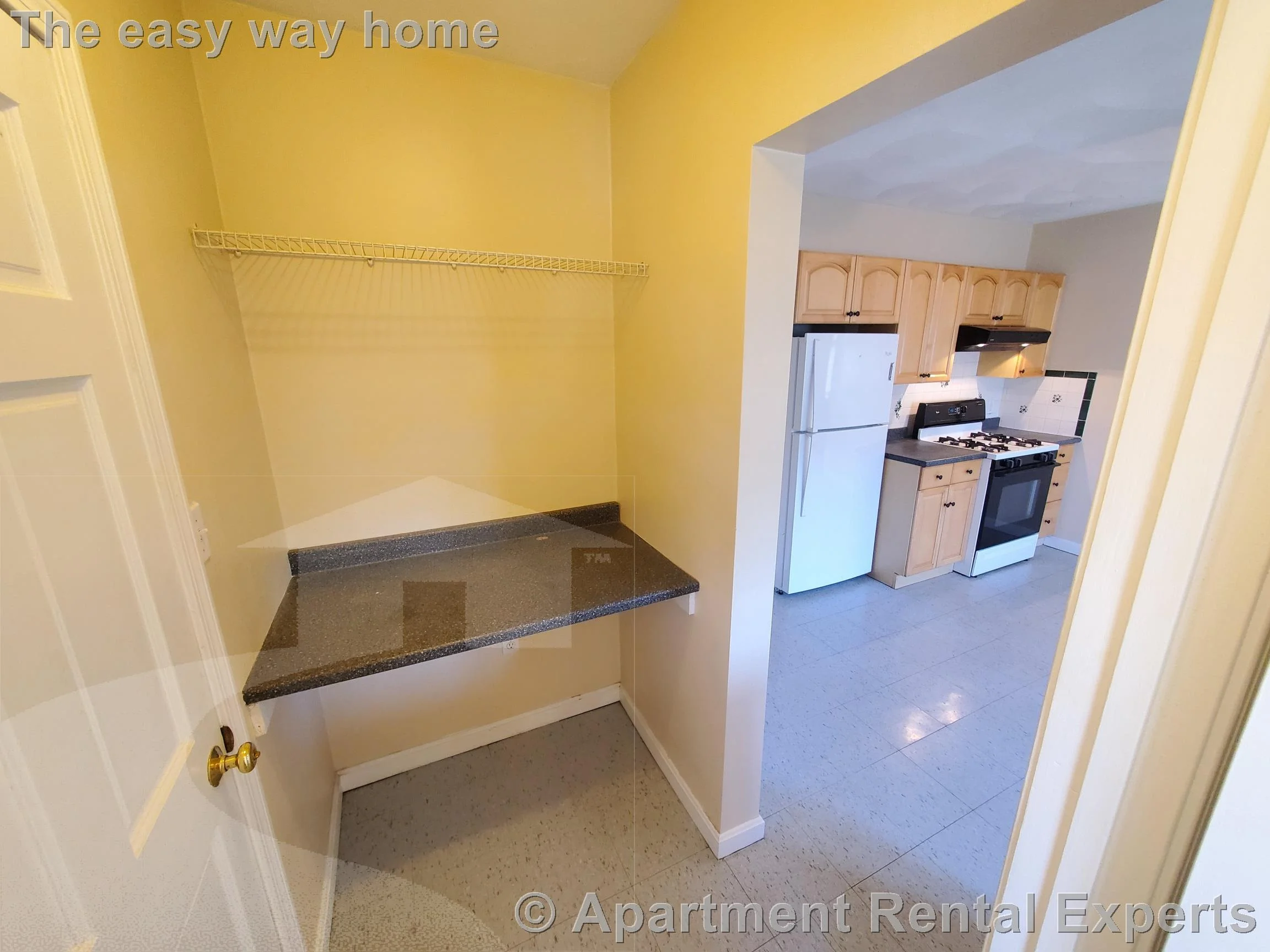 4 bed, 1 bath apartment for rent at 21 Hunting St Unit 2, East Cambridge — photo 3 of 14
