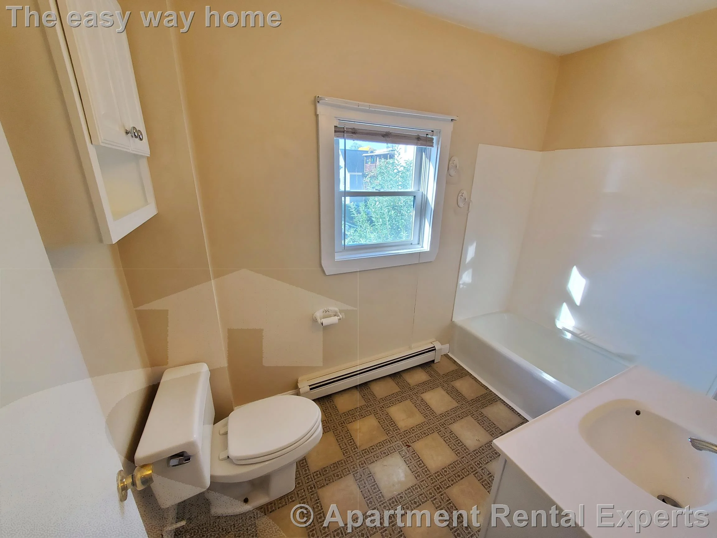4 bed, 1 bath apartment for rent at 21 Hunting St Unit 2, East Cambridge — photo 12 of 14