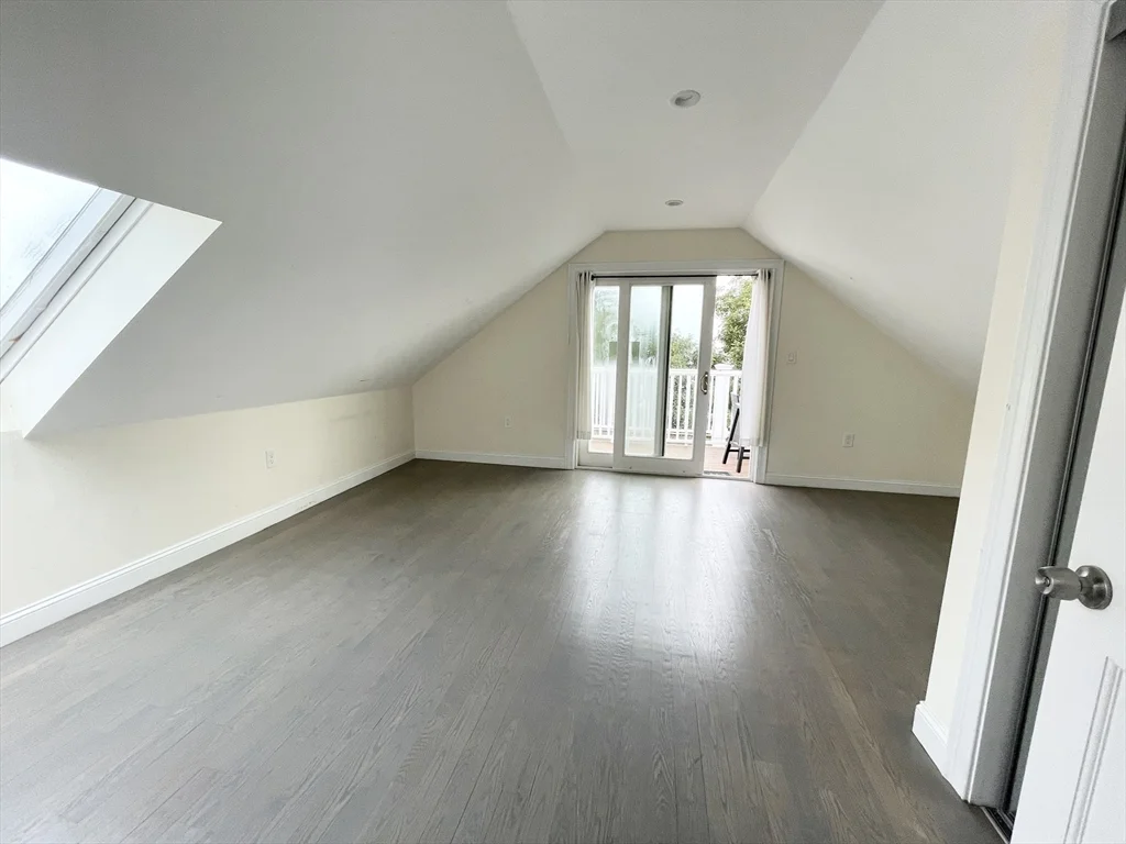 6 bed, 2 bath apartment for rent at 21 Iroquois Unit 1, Mission Hill — photo 21 of 28