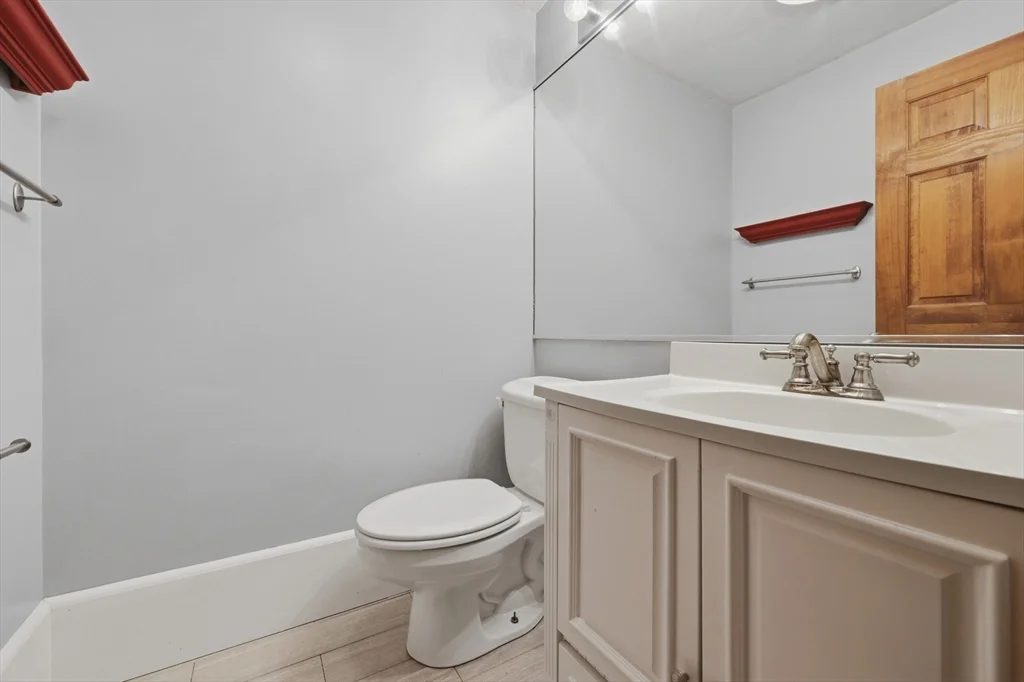 2 bed, 1 bath apartment for rent at 21 Janet Cir Unit 2, Shrewsbury — photo 13 of 42
