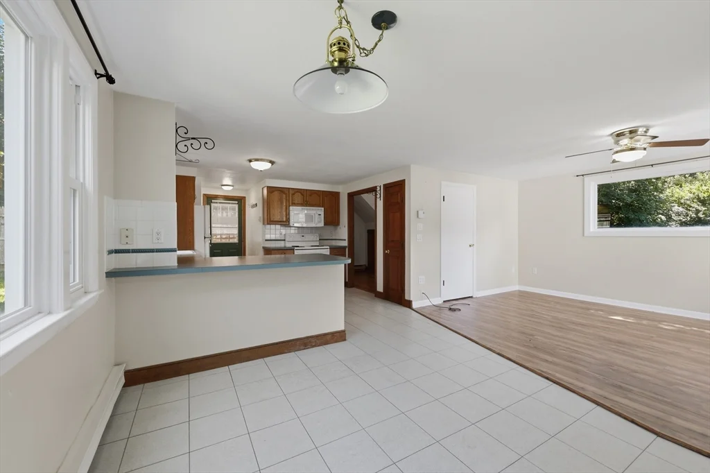 2 bed, 1 bath apartment for rent at 21 Janet Cir Unit 2, Shrewsbury — photo 4 of 42