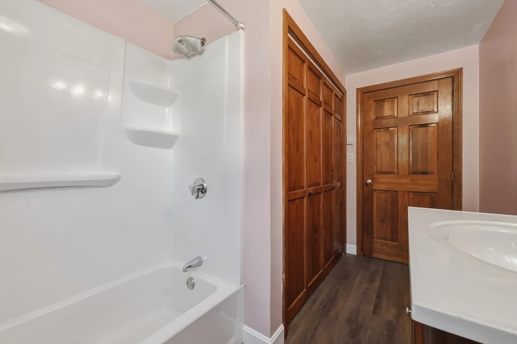 2 bed, 1 bath apartment for rent at 21 Janet Cir Unit 2, Shrewsbury — photo 39 of 42