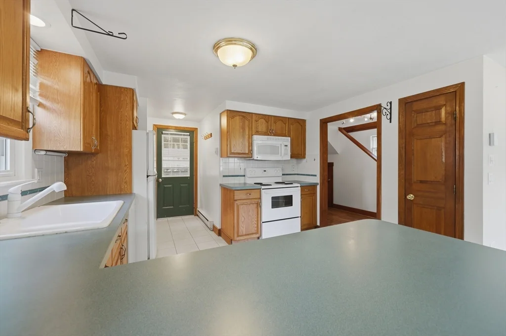 2 bed, 1 bath apartment for rent at 21 Janet Cir Unit 2, Shrewsbury — photo 8 of 42