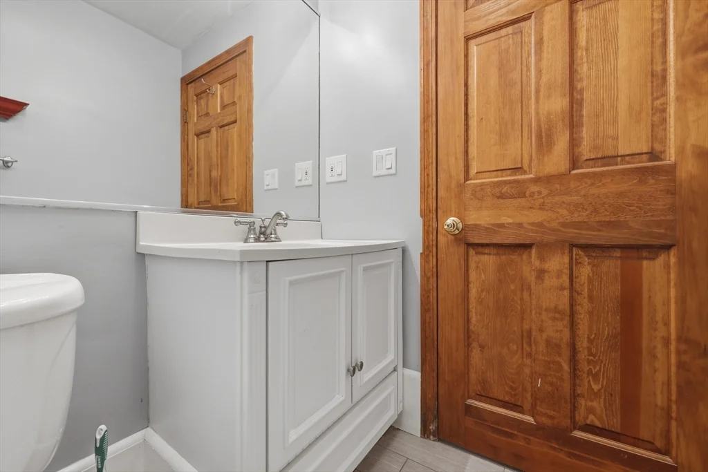 2 bed, 1 bath apartment for rent at 21 Janet Cir Unit 2, Shrewsbury — photo 14 of 42